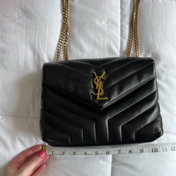 YSL Loulou Small Shoulder Bag in Quilted Leather - Picture 13 of 15